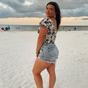 Meet your Posher, Riley